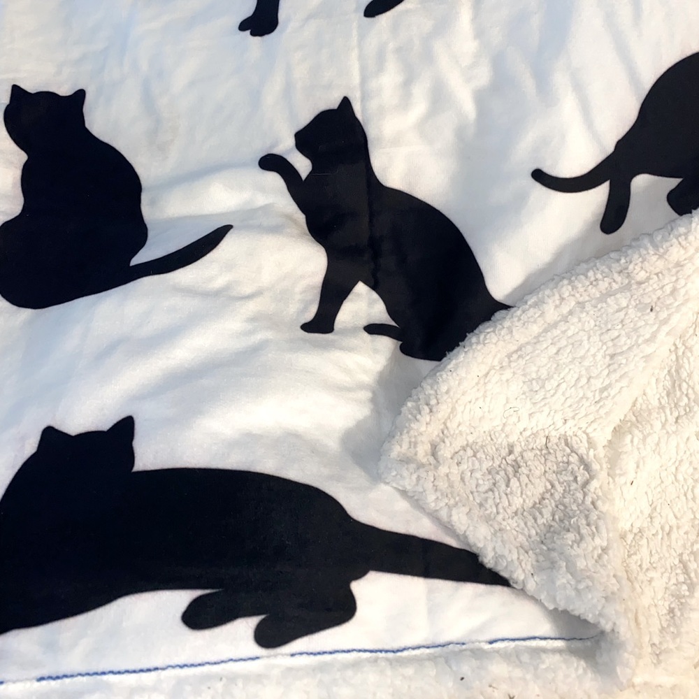 🆕Adorable Black Kitty/Sherpa Fleece Throw Blanket - Picture 2 of 5